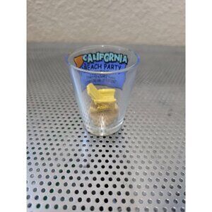 CALIFORNIA BEACH PARTY   RECIPE    SHORT  SHOT GLASS W/ Beach Chair